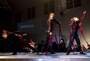 Deklica s piščalko 2014_4